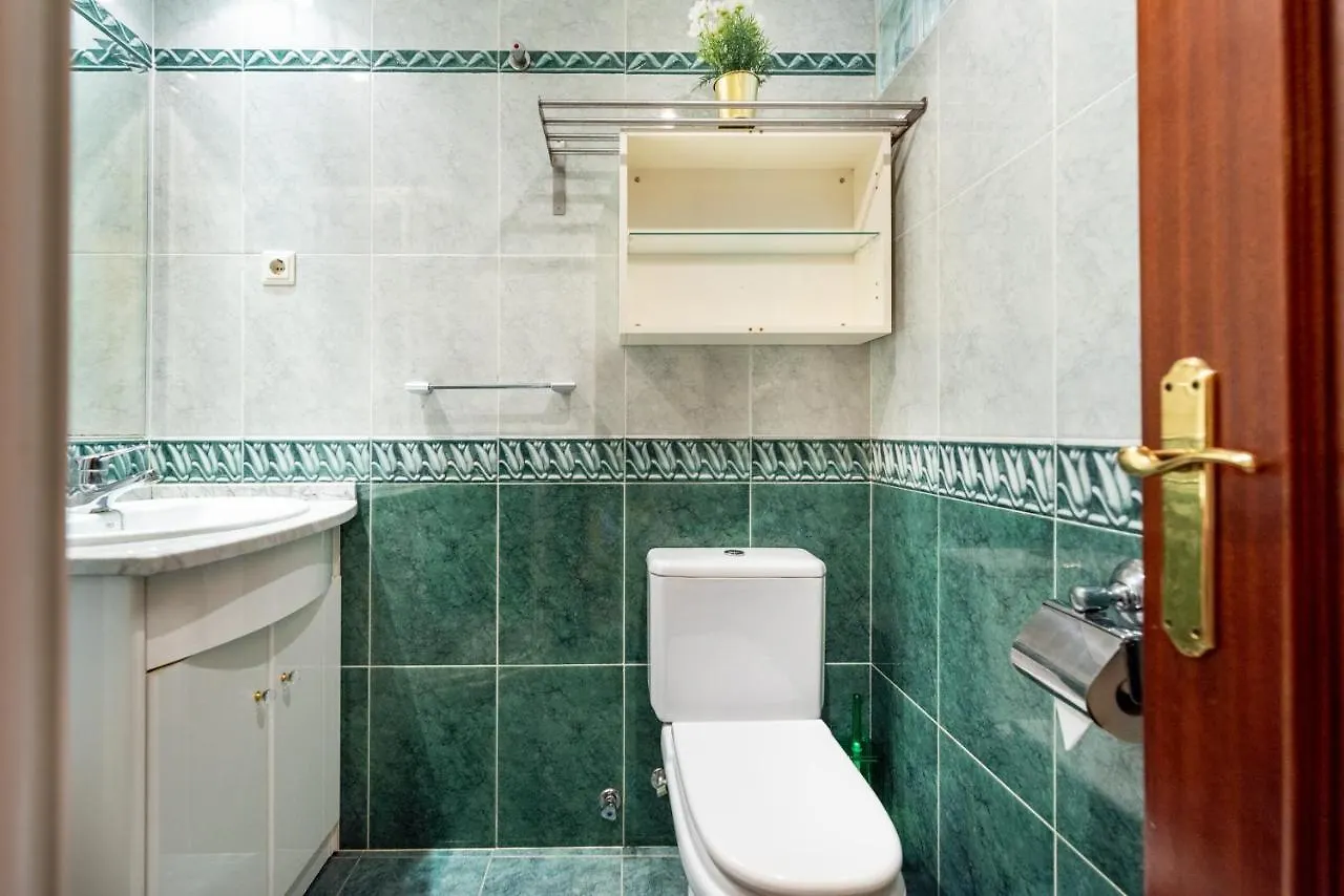 Aloha Carihuela Apartment Torremolinos